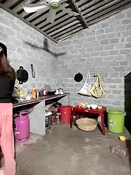 Tin tanny online show from 12-20-25, 12:13