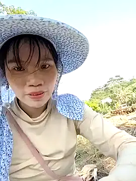 Tin tanny online show from 11-29-25, 07:41