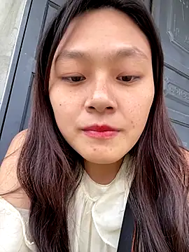 mai-xinh online show from 12-15-25, 02:17