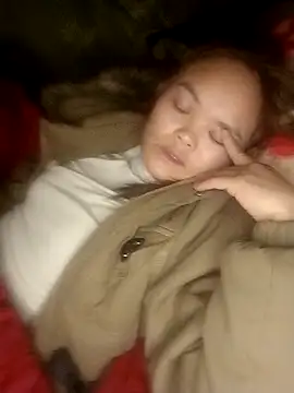 xinhxinhcute online show from 12-14-25, 09:04