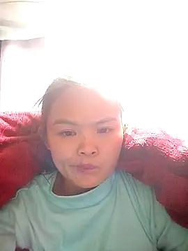 xinhxinhcute online show from 11-30-25, 11:55