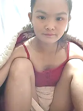 xinhxinhcute online show from 10-23-25, 04:22