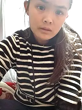 xinhxinhcute online show from 11-02-25, 09:03