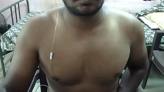 Snapshot of x_boyy_x chatting on 09-15-25, 04:46 x boyy x online show from 09-15-25, 04:46