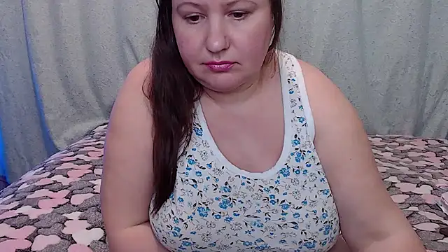 Dilfina online show from 11-23-25, 01:15