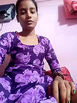 Snapshot of Hot_Mayra_ chatting on 09-21-25, 03:55 Hot Mayra  online show from 09-21-25, 03:55