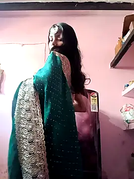 Snapshot of Hot_Mayra_ chatting on 09-15-25, 05:08 Hot Mayra  online show from 09-15-25, 05:08