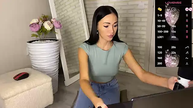 Snapshot of BestTeya chatting on 10-02-25, 01:58 BestTeya online show from 10-02-25, 01:58