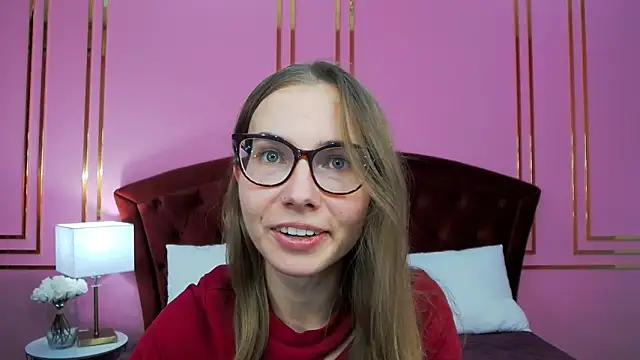 Snapshot of JessieJuss chatting on 10-13-25, 01:45 JessieJuss online show from 10-13-25, 01:45