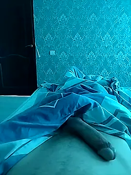 Snapshot of mishania45 chatting on 06-01-26, 04:13 mishania45 online show from 06-01-26, 04:13