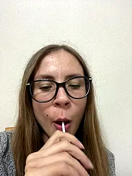 SophieDesire online show from 09-17-25, 07:49