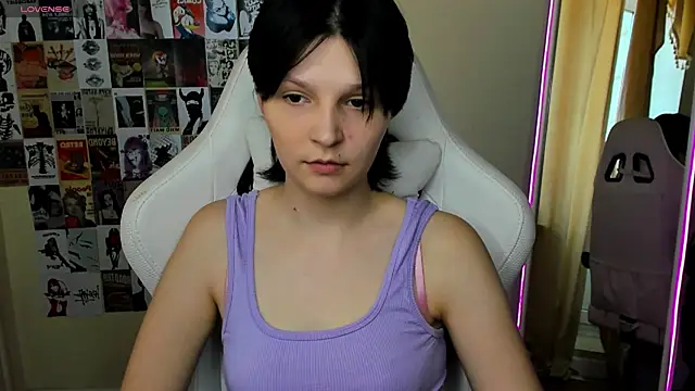 AudreyyKim online show from 09-18-25, 10:29