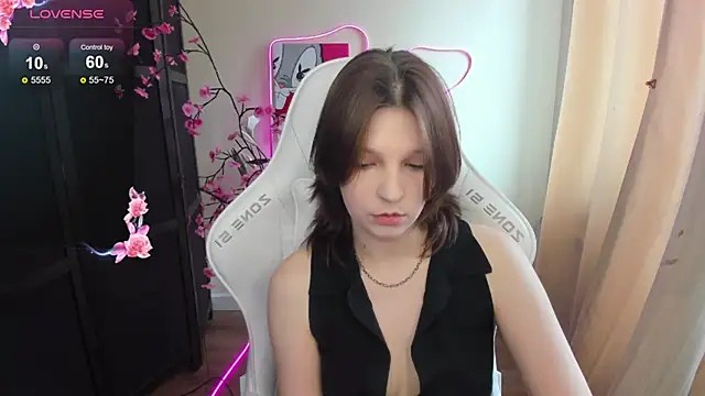 AudreyyKim online show from 04-21-26, 08:43