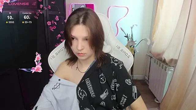 AudreyyKim online show from 05-01-26, 08:19