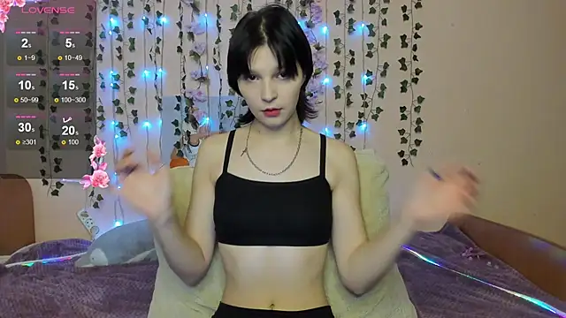 AudreyyKim online show from 11-15-25, 08:07