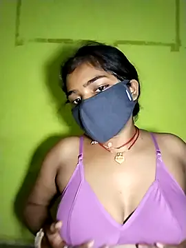 Snapshot of Bebo_Sweety143 chatting on 09-25-25, 02:56 Bebo Sweety143 online show from 09-25-25, 02:56