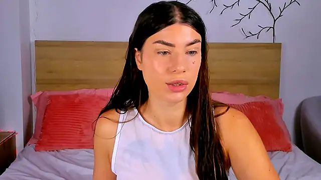 Snapshot of Bella_Davis_love chatting on 10-11-25, 09:49 Bella Davis love online show from 10-11-25, 09:49