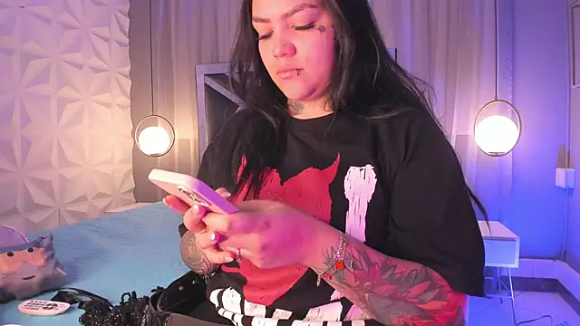 MAGIC TESSA online show from 11-17-25, 06:45