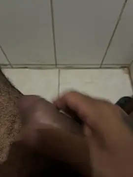 Snapshot of FromVnz chatting on 09-30-25, 06:58 FromVnz online show from 09-30-25, 06:58