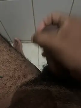 Snapshot of FromVnz chatting on 09-12-25, 01:44 FromVnz online show from 09-12-25, 01:44