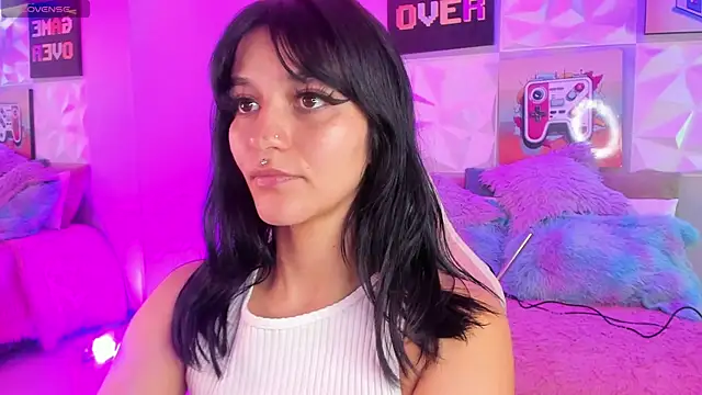 LindaWz  online show from 10-07-25, 04:24