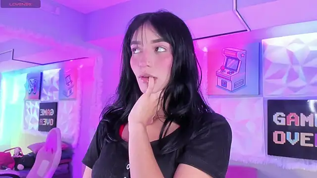 LindaWz  online show from 01-10-26, 04:19