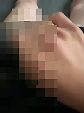 Snapshot of sukebegorilla chatting on 09-28-25, 01:12 sukebegorilla online show from 09-28-25, 01:12