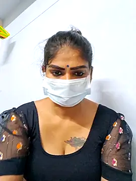 Snapshot of sherlin24 chatting on 09-19-25, 04:00 sherlin24 online show from 09-19-25, 04:00