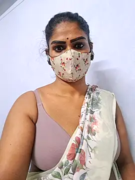 Snapshot of sherlin24 chatting on 10-09-25, 05:46 sherlin24 online show from 10-09-25, 05:46