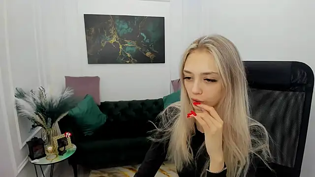 EmilyGraydis online show from 02-19-26, 03:25