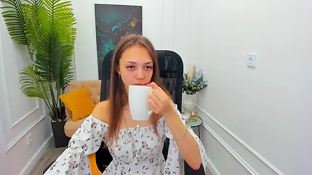 EmilyGraydis online show from 11-14-25, 04:16