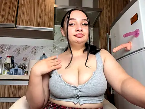 curvybombb online show from 10-08-25, 04:29