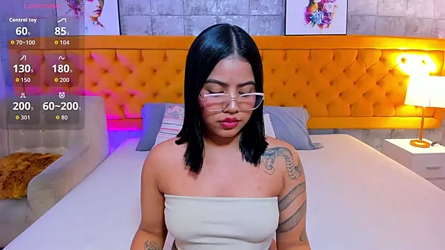 Snapshot of LiilithNova chatting on 02-25-26, 04:34 LiilithNova online show from 02-25-26, 04:34