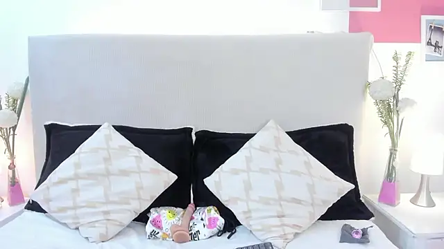 Angel Velvet online show from 03-06-26, 06:03