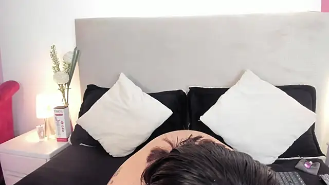 Angel Velvet online show from 04-10-26, 05:09