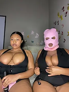 JuicyMellow21 online show from 04-14-26, 10:37