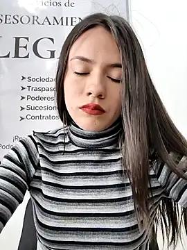 Snapshot of CHARLOTTE__05 chatting on 11-03-25, 01:58 CHARLOTTE 05 online show from 11-03-25, 01:58