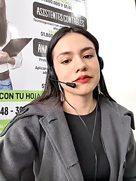 Snapshot of CHARLOTTE__05 chatting on 11-05-25, 01:36 CHARLOTTE 05 online show from 11-05-25, 01:36