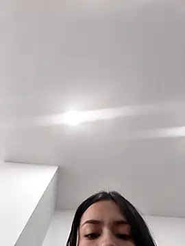 Snapshot of CHARLOTTE__05 chatting on 11-15-25, 12:09 CHARLOTTE 05 online show from 11-15-25, 12:09