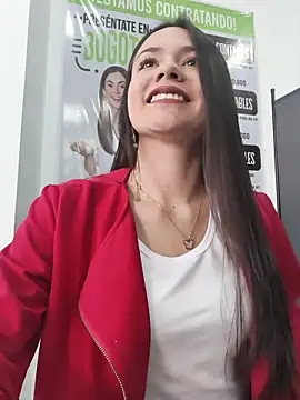 Snapshot of CHARLOTTE__05 chatting on 11-29-25, 12:05 CHARLOTTE 05 online show from 11-29-25, 12:05