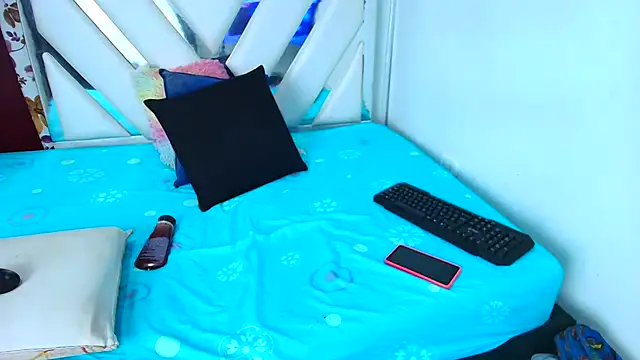 BellaBelluci online show from 11-04-25, 07:39