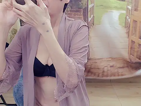 Funnygirl 9x online show from 10-26-25, 07:20