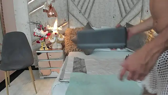 Boss Domiinator online show from 12-19-25, 12:40