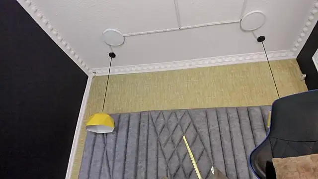 Boss Domiinator online show from 11-30-25, 03:18