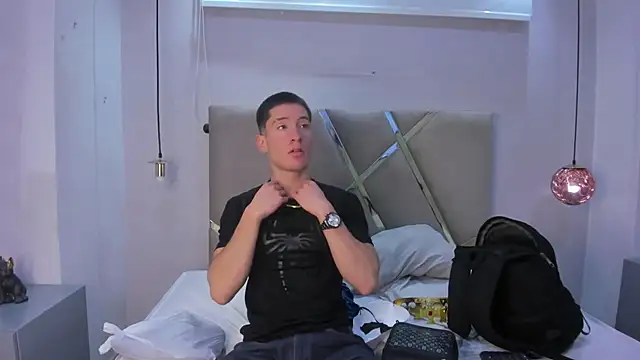 HunterHeat  online show from 10-12-25, 12:17