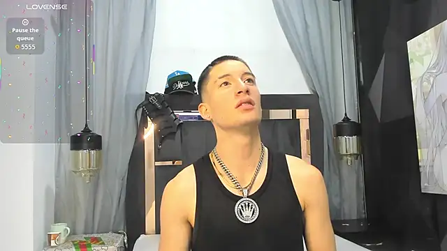 HunterHeat  online show from 03-25-26, 12:26