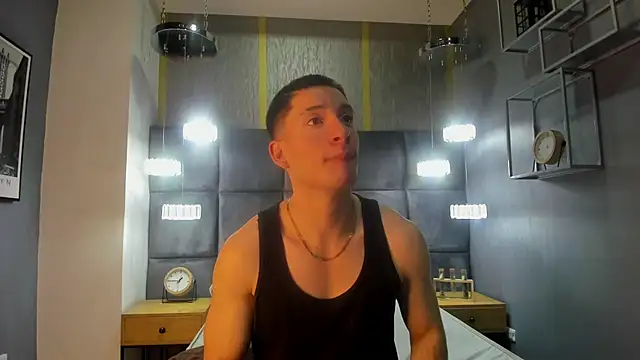 HunterHeat  online show from 11-23-25, 12:04