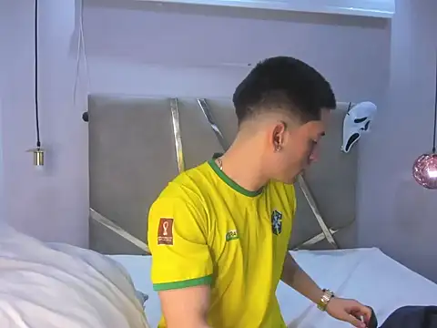 HunterHeat  online show from 10-18-25, 11:56