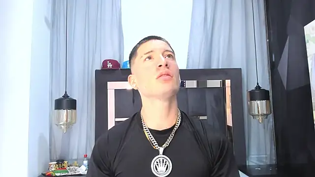 HunterHeat  online show from 04-08-26, 02:51