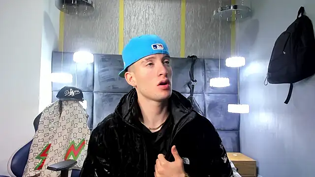 HunterHeat  online show from 03-18-26, 12:51